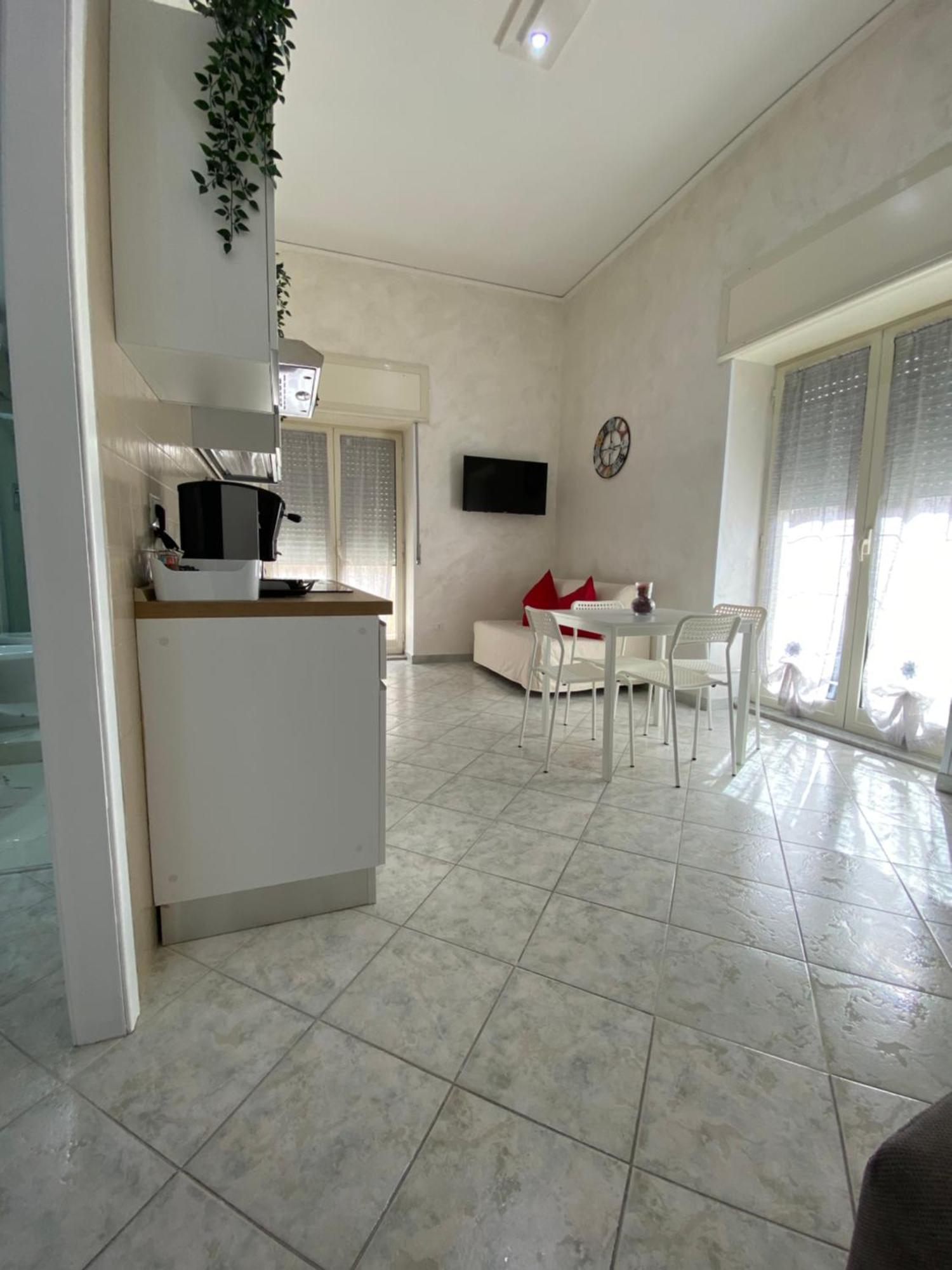 Ellebi Home Неаполь Екстер'єр фото